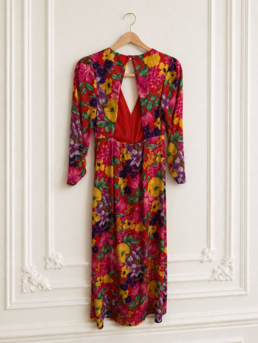 Size 2 RIXO Pink Floral Open Back Cascade Ruffle Dress - Picture 3 of 5
